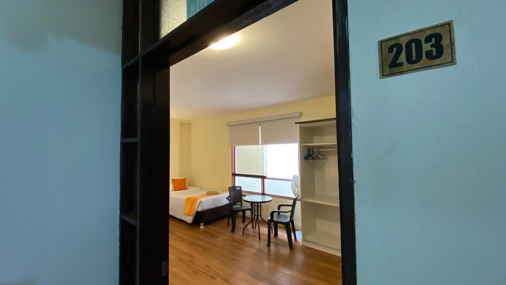 Posada Miraflores Лима Экстерьер фото
